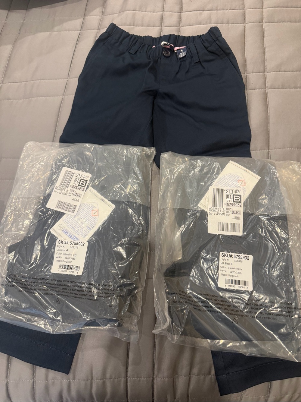 Brand new Lands End girls Elastic-Waist Navy Straight-Leg Pants size 4, 3 pack
